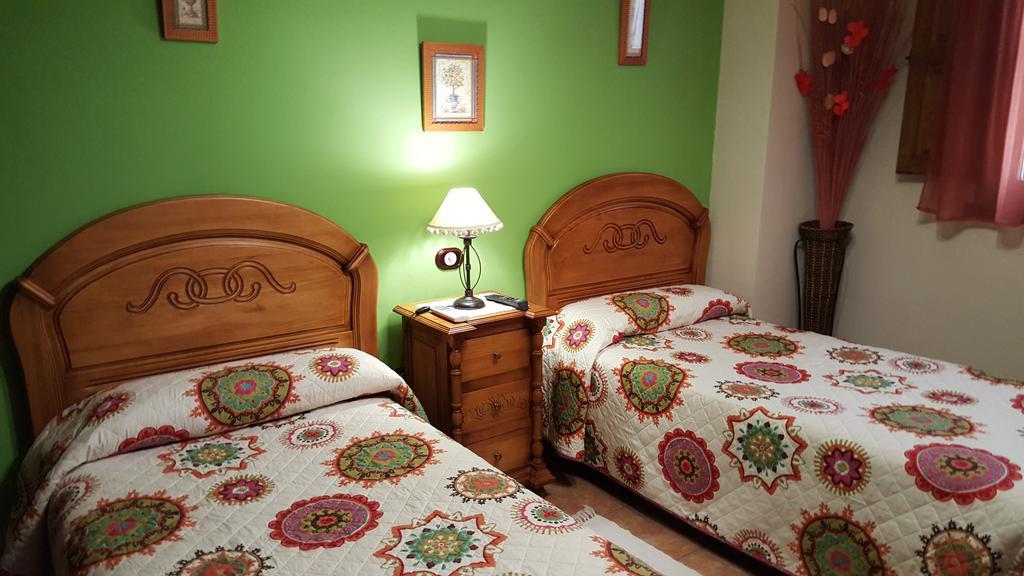 Apartamentos Rurales Tauro Cabezuela Del Valle Exterior photo